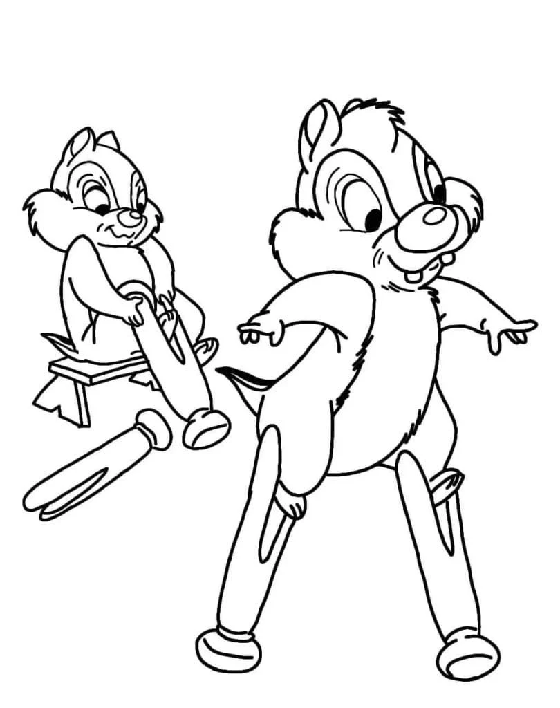 Disegno Chip e Dale giocano con un martello gigante da colorare