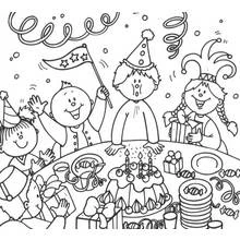 Disegno Bambini che festeggiano un compleanno da colorare