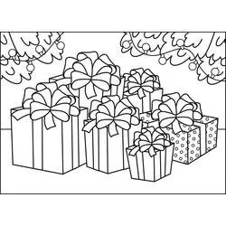 Disegno Regalo impilati sotto l'albero di Natale da colorare
