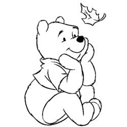 Disegno Winnie the Pooh osserva una foglia che cade da colorare Disegno Winnie the Pooh osserva una foglia che cade da colorare